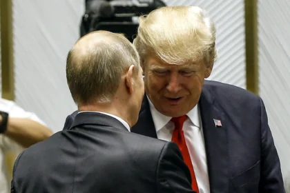 Trump afirma que decisão sobre territórios é da Ucrânia e que EUA não negociarão por Kiev 12 rss featured 18260 1755269887