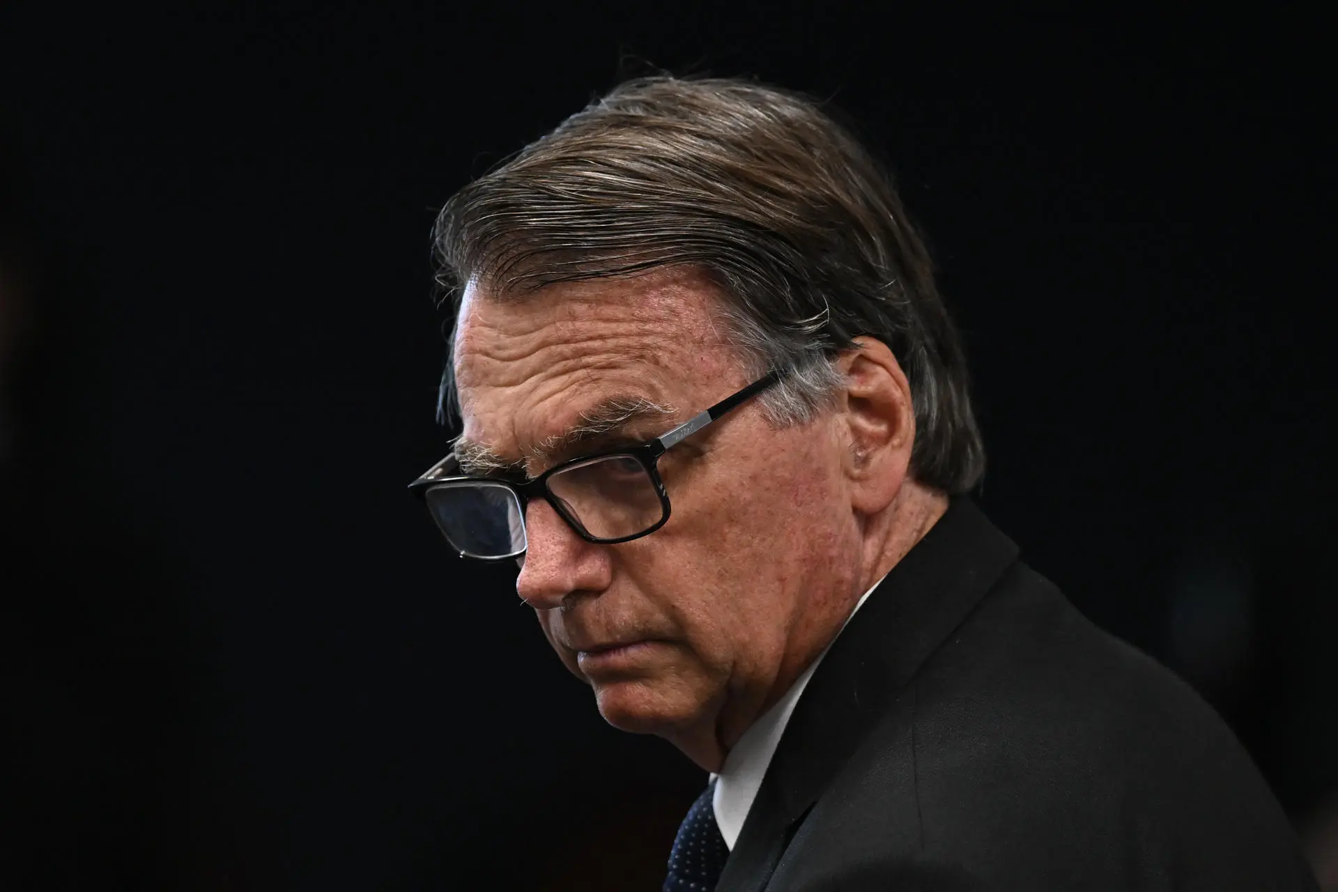 Bolsonaro faz exames em hospital de Brasília após falta de ar e crises de soluço 3 rss featured 18408 1755352675