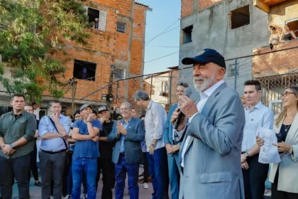 Sem verba da União, gestão Tarcísio assume custo de R$ 200 milhões para reassentar famílias da Favela do Moinho 12 rss featured 18417 1755357243