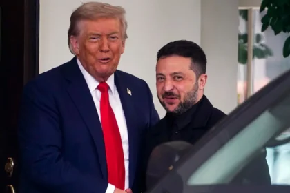 Trump e Zelensky iniciam reunião na Casa Branca em clima descontraído e debatem guerra na Ucrânia 6 rss featured 18635 1755541578