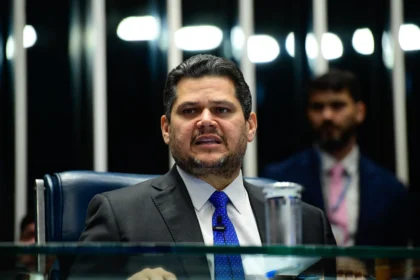 Alcolumbre pede “política com P maiúsculo” na criação da federação entre União Brasil e PP 24 rss featured 18924 1755644987