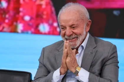 Rejeição a Lula recua, mas segue maior que aprovação, mostra pesquisa Quaest 18 rss featured 18975 1755689998