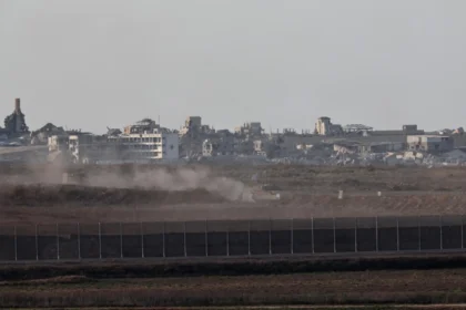 Combatentes do Hamas invadem base de Israel em Khan Yunis e deixam três soldados feridos 18 rss featured 19013 1755699765