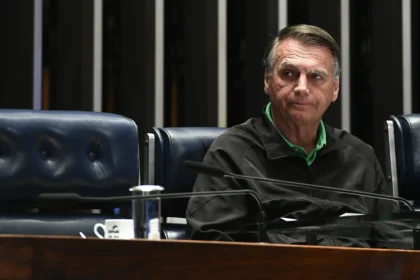 PF indicia Bolsonaro e Eduardo; Moraes dá 48 h para defesa e mantém Malafaia sob investigação 9 rss featured 19144 1755750169