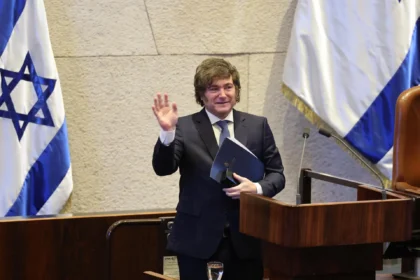 Governo Milei diz não ter recebido pedido de asilo de Jair Bolsonaro 15 rss featured 19222 1755787100