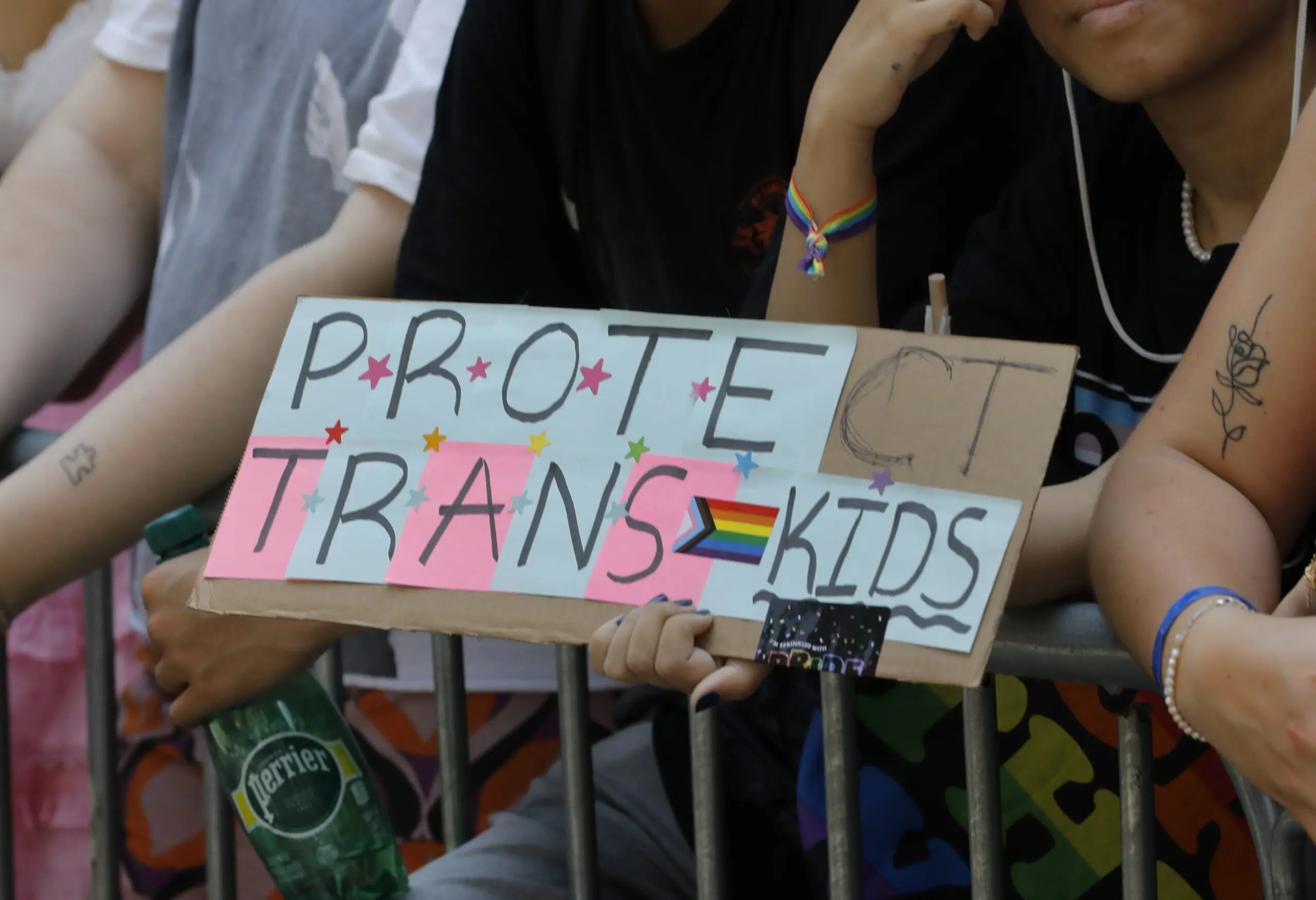 Trump ameaça cortar verba federal de escolas da Califórnia que não seguirem diretrizes sobre pessoas trans 3 rss featured 19355 1755862892