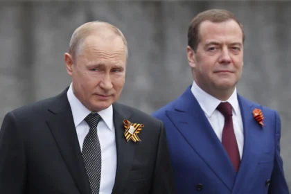 Rússia exigirá aplicativo estatal de mensagens pré-instalado em todos os celulares a partir de setembro 3 rss featured 19397 1755874567