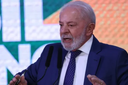 Lula critica uso de foto de homem negro sem dentes em material oficial e provoca reação da oposição 21 rss featured 19568 1755977996