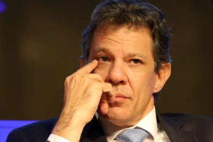 Haddad atribui impasse tarifário com EUA ao interesse norte-americano em terras raras brasileiras 18 rss featured 19611 1755998670