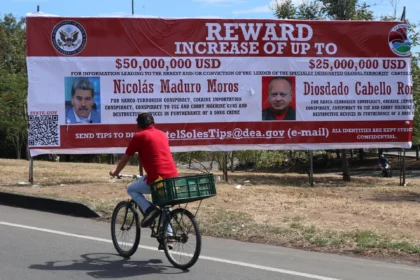 Maduro desloca 15 mil soldados para a fronteira com a Colômbia após aumento da pressão dos EUA 24 rss featured 19757 1756146124