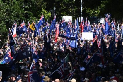 Protestos contra imigração mobilizam Reino Unido, Austrália e Japão em dois dias 9 ocrente 1756748735
