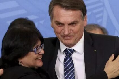 Damares Alves relata “serenidade” de Bolsonaro durante visita em prisão domiciliar 6 ocrente 1756751414