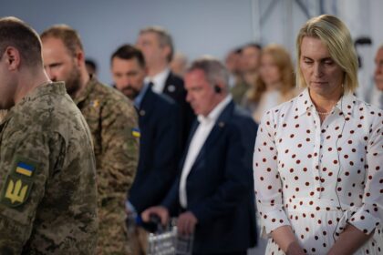 Encontro reúne 1.200 líderes religiosos e autoridades para orar pela Ucrânia em Kiev 3 ocrente 1756799116