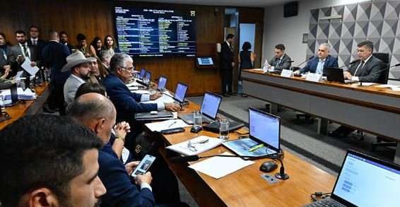 CPMI do INSS solicita ao STF prisão preventiva de 21 investigados por fraudes contra aposentados 4 CPMI do INSS solicita ao STF prisão preventiva de 21 investigados por fraudes contra aposentados - Imagem do artigo
