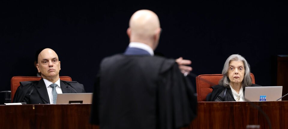 Discurso de Moraes contra impunidade marca abertura do julgamento de Bolsonaro no STF 4 Discurso de Moraes contra impunidade marca abertura do julgamento de Bolsonaro no STF - Imagem do artigo