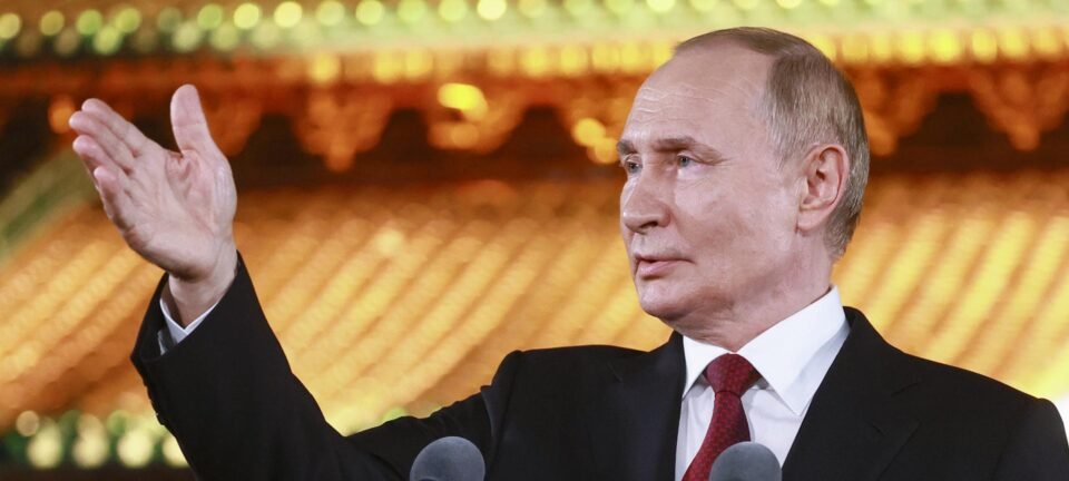 Putin diz que se reunirá com Zelensky apenas em Moscou; Ucrânia descarta proposta 4 Putin diz que se reunirá com Zelensky apenas em Moscou; Ucrânia descarta proposta - Imagem do artigo