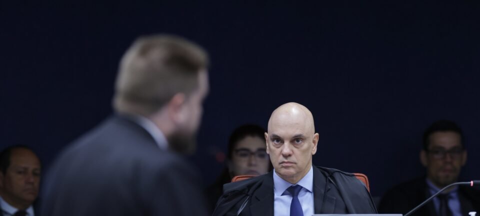 Defesas apontam nulidades no STF e impulsionam debate sobre anistia a réus de 8 de Janeiro 4 Defesas apontam nulidades no STF e impulsionam debate sobre anistia a réus de 8 de Janeiro - Imagem do artigo