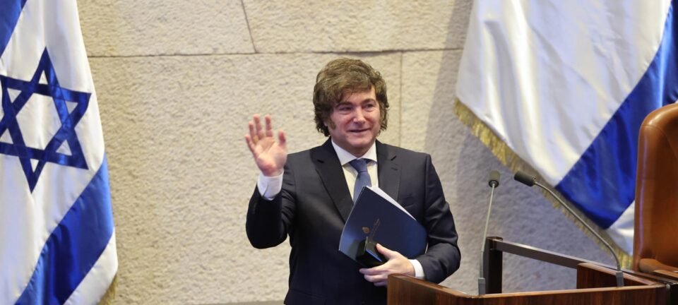 Milei diz que Hamas bloqueia entrega de alimentos em Gaza e contesta relatório da ONU sobre fome 4 Milei diz que Hamas bloqueia entrega de alimentos em Gaza e contesta relatório da ONU sobre fome - Imagem do artigo