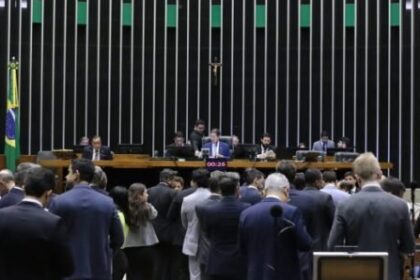 Câmara aprova projeto que altera regras do INSS e impõe biometria no crédito consignado 18 ocrente 1756987990