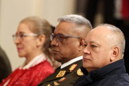 Ministro venezuelano diz que ataque dos EUA a embarcação com drogas foi “bandeira falsa” 18 ocrente 1757012280