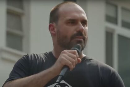 Eduardo Bolsonaro cobra bancada do PL e exige anistia “ampla e irrestrita” para Jair Bolsonaro 3 ocrente 1757081531