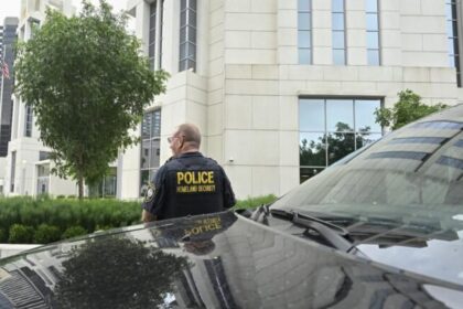 Operação federal detém 475 trabalhadores irregulares em fábrica da Hyundai na Geórgia 27 ocrente 1757129294