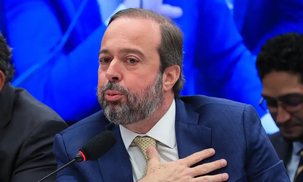 Ministro de Minas e Energia recua e reafirma uso pacífico da energia nuclear 4 Ministro de Minas e Energia recua e reafirma uso pacífico da energia nuclear - Imagem do artigo
