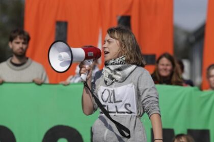 Greta Thunberg acusa premiê britânico de “estar do lado do genocídio” em Gaza 12 ocrente 1757258935