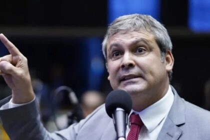 Lindbergh Farias diz que Tarcísio comete crime ao chamar Moraes de “tirano” em ato de 7 de Setembro 15 ocrente 1757345344