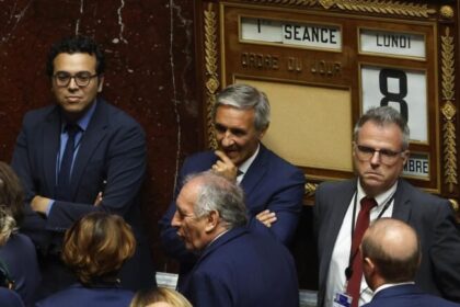 Assembleia Nacional derruba François Bayrou e França terá terceiro primeiro-ministro em menos de um ano 21 ocrente 1757356223