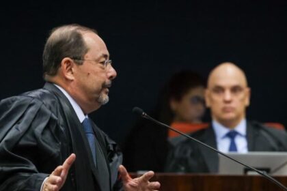 Advogado de Bolsonaro diz respeitar, mas discordar de votos de Moraes e Dino 30 ocrente 1757472201