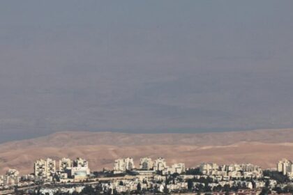 Netanyahu formaliza expansão de assentamento na Cisjordânia e declara que não haverá Estado palestino 6 ocrente 1757655722