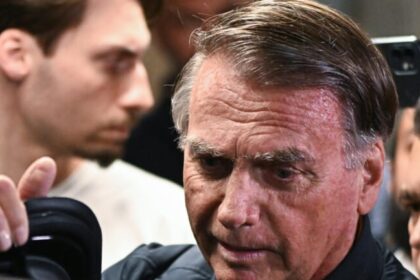 Bolsonaro fará procedimento ambulatorial no domingo e receberá aliados em prisão domiciliar 9 ocrente 1757715110