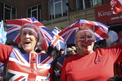 Cem mil vão às ruas de Londres em ato contra imigração ilegal 14 ocrente 1757798179
