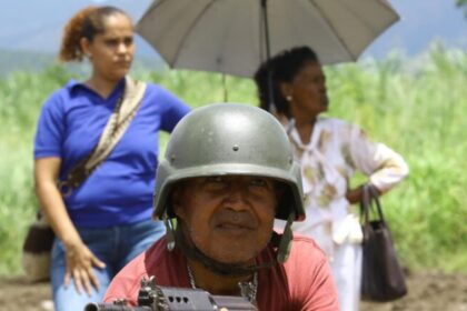 Governo venezuelano mobiliza civis e inicia instrução militar para possíveis conflitos com os EUA 4 ocrente 1757809900