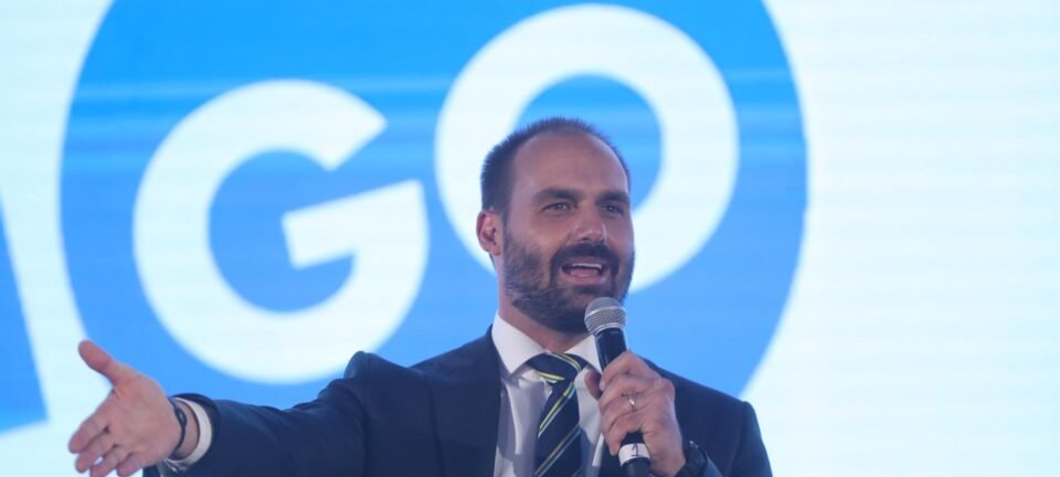 Eduardo Bolsonaro busca apoio de partidos europeus para pressionar UE contra Alexandre de Moraes 2 ocrente 1757945806