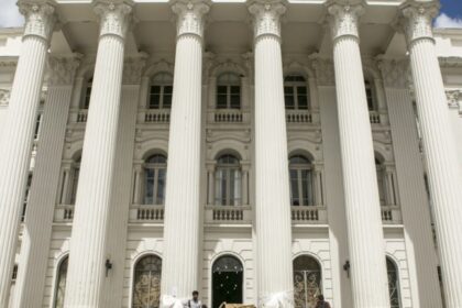 OAB manifesta apoio a Melina Fachin após agressão em prédio da UFPR 10 ocrente 1757954054
