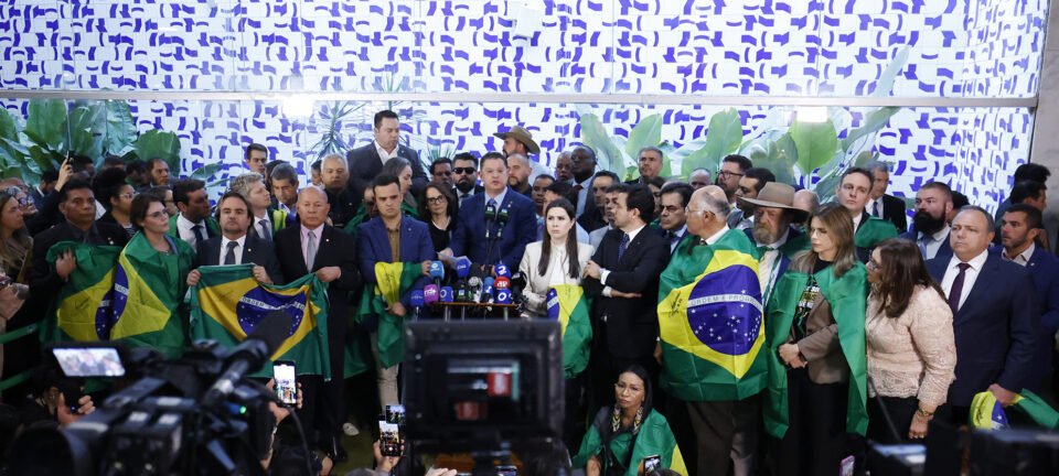 Oposição pressiona Câmara para votar anistia que pode alcançar Bolsonaro após condenação no STF 2 ocrente 1757986486