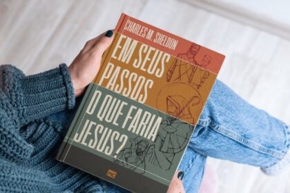 Clássico “Em Seus Passos, o que Faria Jesus?” mantém relevância ao questionar atitudes cristãs 6 ocrente 1758072701
