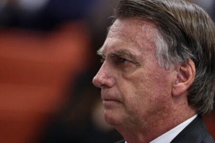 Bolsonaro deixa hospital após laudo apontar câncer de pele em duas lesões 18 ocrente 1758132086