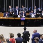 Câmara aprova volta do voto secreto na PEC da Imunidade; veja como cada deputado se posicionou 5 ocrente 1758140280