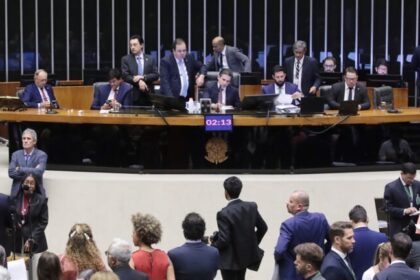 Câmara aprova volta do voto secreto na PEC da Imunidade; veja como cada deputado se posicionou 10 ocrente 1758140280