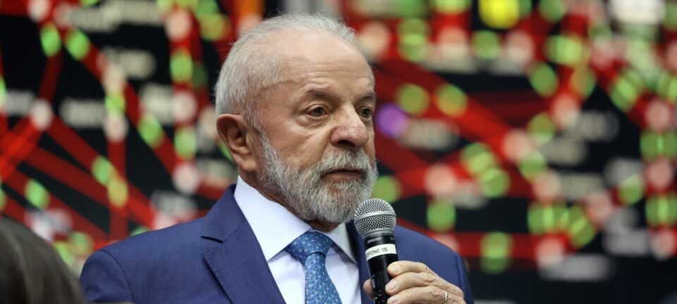 Lula chama promessa de indulto a Bolsonaro de “precipitada” e rebate acusação de perseguição do STF 2 ocrente 1758197020