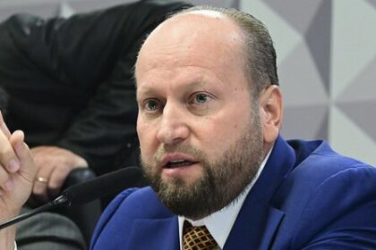 Advogado Nelson Wilians se cala na CPMI do INSS e nega ligação com esquema de R$ 4,3 bilhões 12 ocrente 1758217598