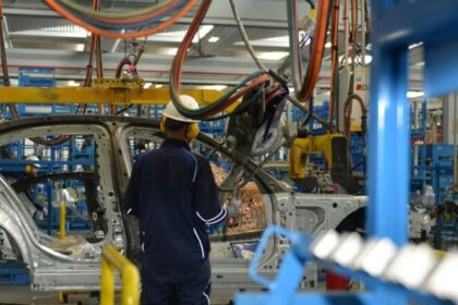 Produção industrial registra pior resultado para agosto em dez anos, mostra CNI 14 ocrente 1758219419