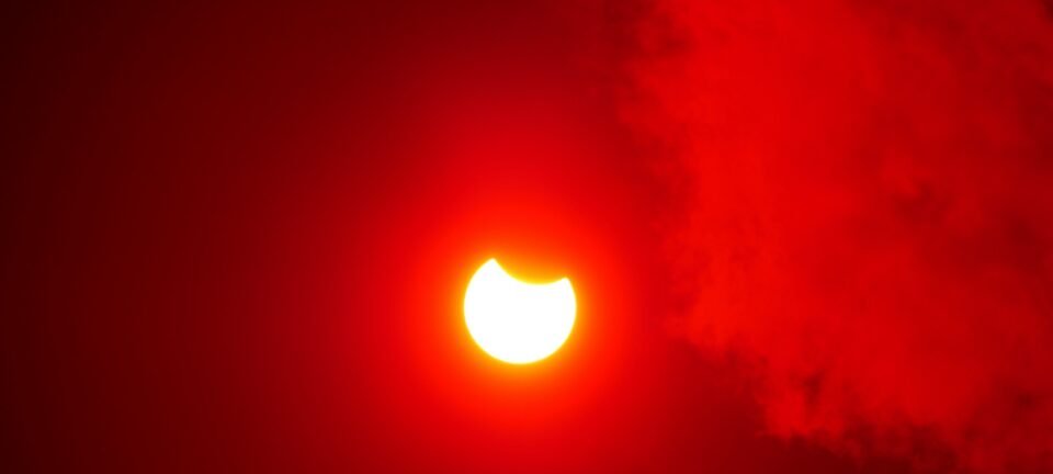 Último eclipse solar de 2025 ocorre no domingo; veja horários e onde será visível 2 ocrente 1758223041