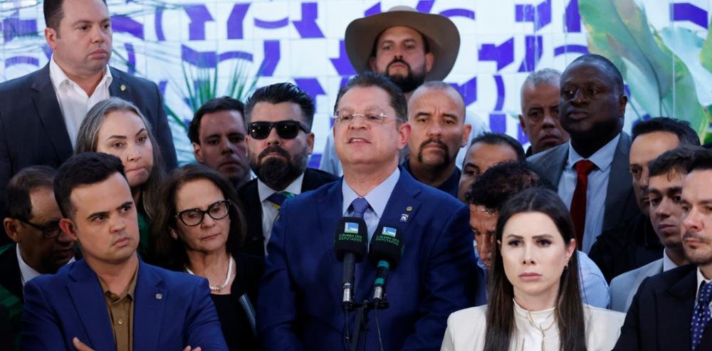 Sóstenes Cavalcante recoloca anistia de 8 de Janeiro no centro do debate parlamentar 2 ocrente 1758290552