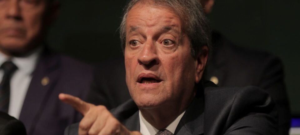 Valdemar diz que Eduardo pode “matar o pai” ao disputar Planalto sem aval de Bolsonaro; deputado reage 2 ocrente 1758318410