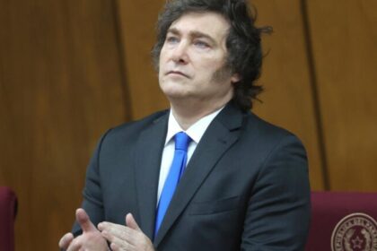 Milei atribui turbulência financeira a “sabotagem” da oposição e cita negociação de empréstimo com EUA 4 ocrente 1758423864