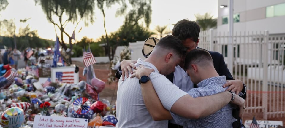 Falso agente de segurança é detido com armas em estádio que receberá funeral de Charlie Kirk 2 ocrente 1758459787